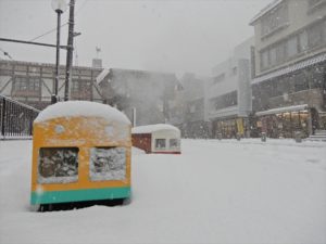 冬の宇奈月温泉街