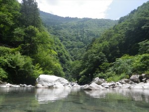 黒薙川
