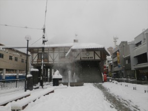 地鉄宇奈月温泉駅前